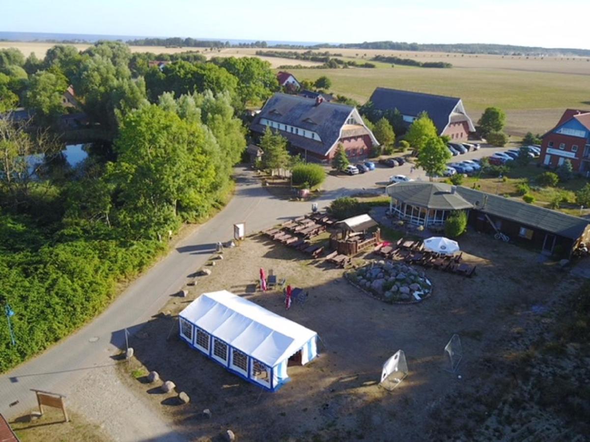 Ferienhausanlage Ostseeflora Dranske Eksteriør billede